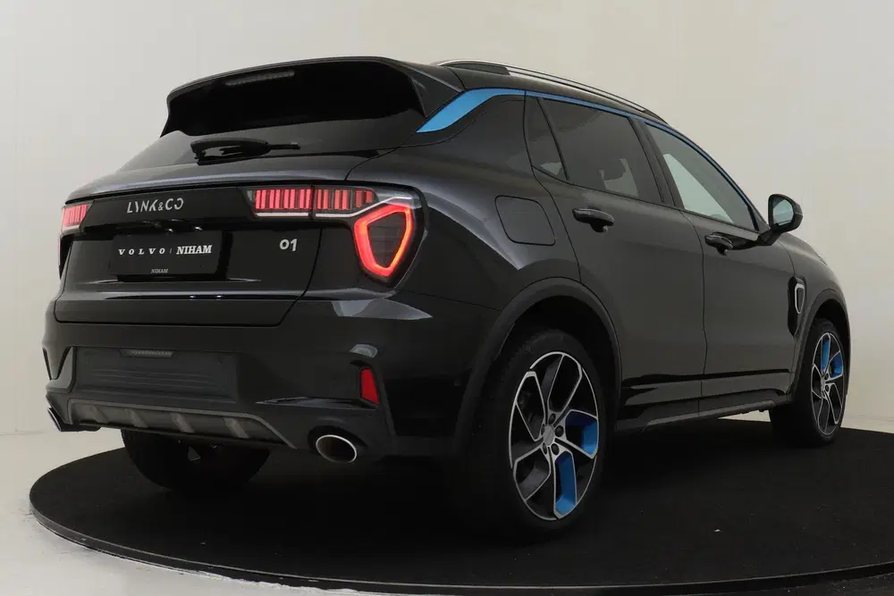 Lynk & Co 01 1.5 PHEV -PANO.DAK uit 2022, foto 3