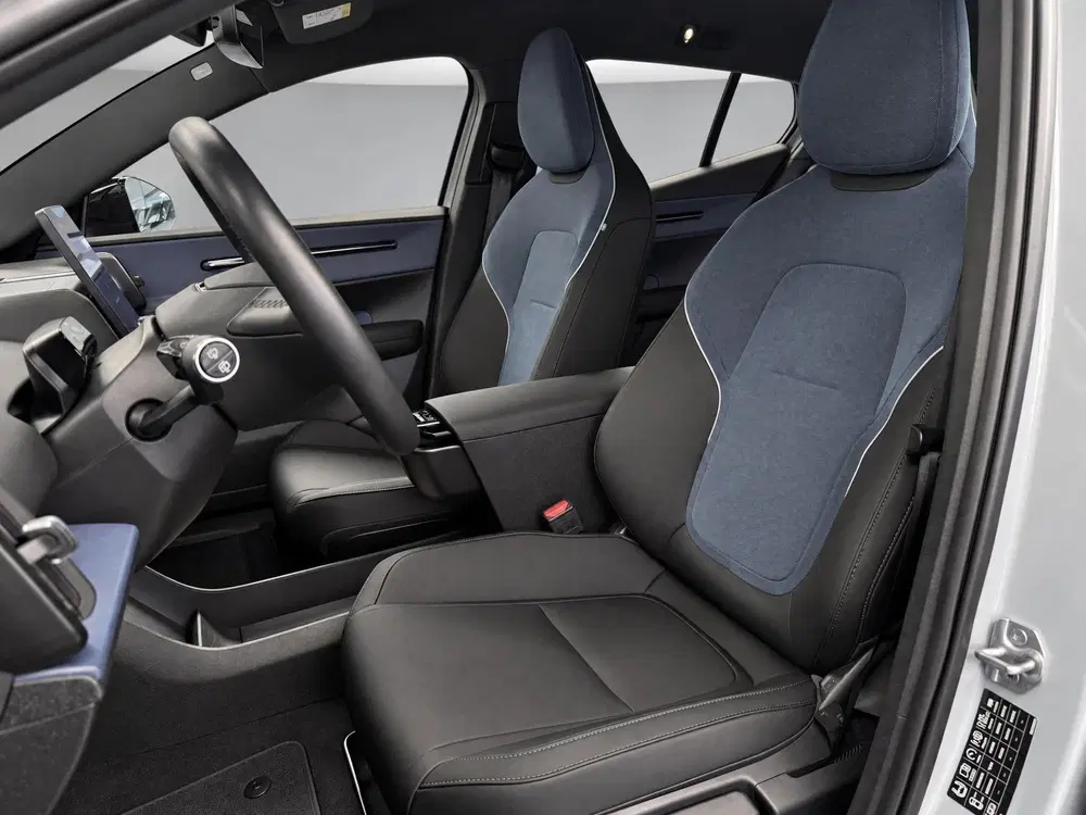 Volvo EX30 Single Motor Extended Range Plus 69 kWh 93 uit 2024, foto 7