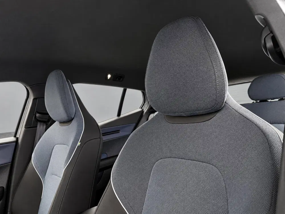 Volvo EX30 Single Motor Extended Range Plus 69 kWh 93 uit 2024, foto 8