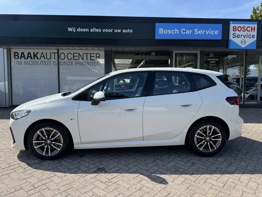 BMW 2-serie Active Tourer 218i M Sport uit 2024, foto 3
