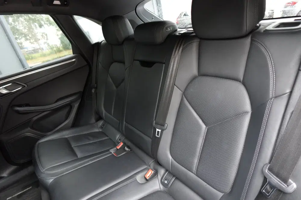 Porsche Macan Porsche Macan 2.0 PANO SPORT CHRONO VOL uit 2020, foto 6