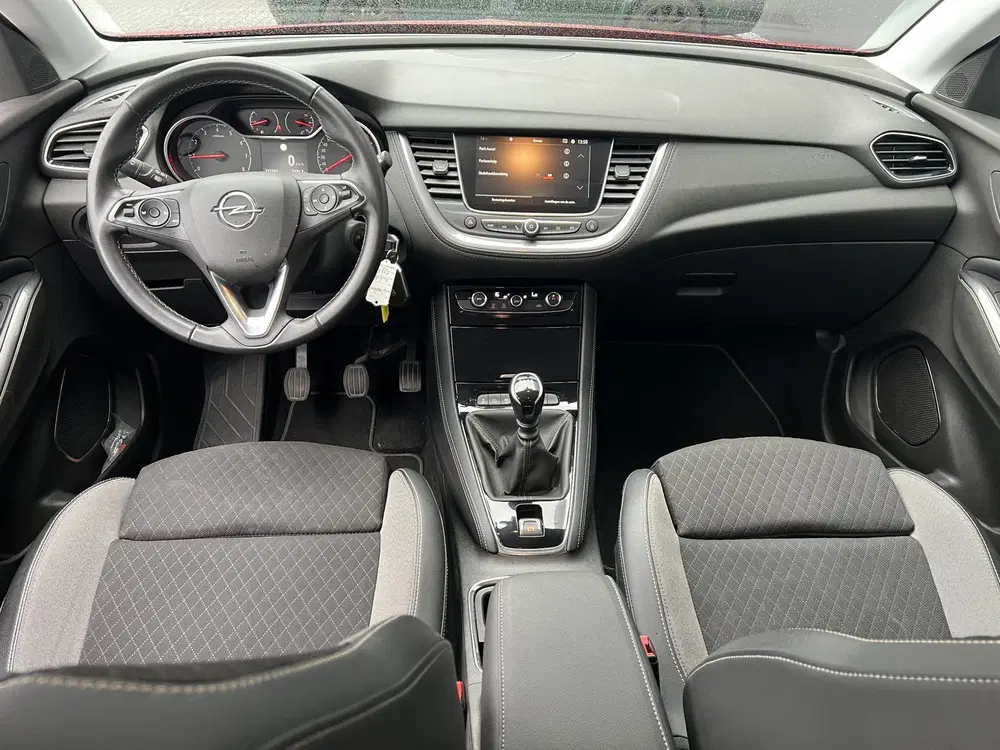 Opel Grandland 1.2 Turbo Business Elegance uit 2021, foto 11