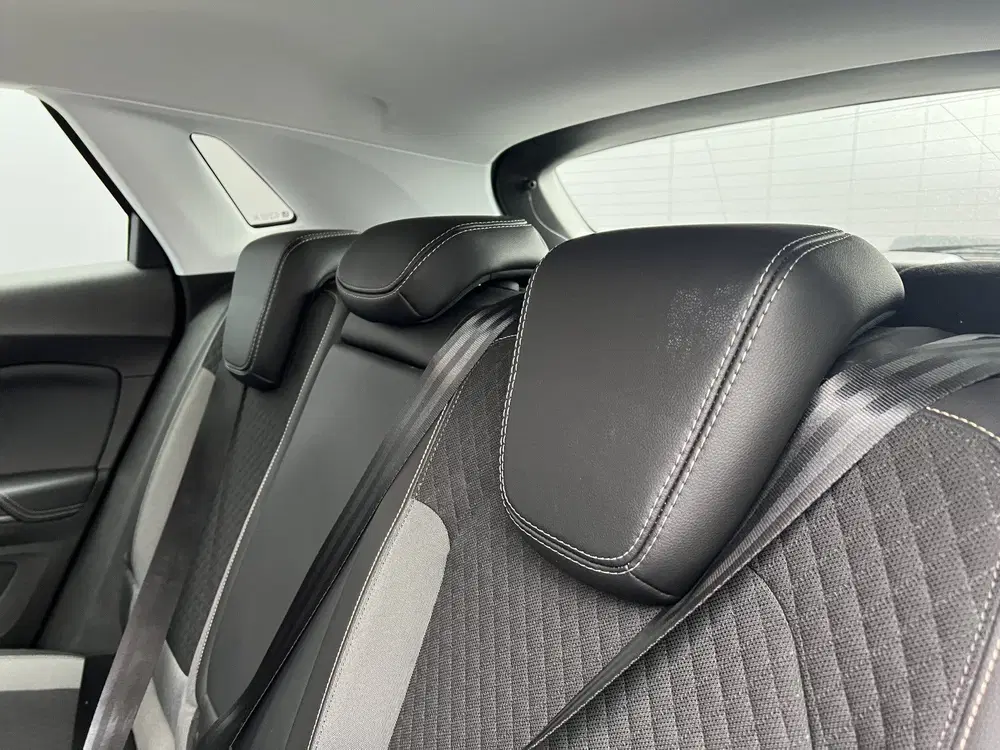 Opel Grandland 1.2 Turbo Business Elegance uit 2021, foto 14