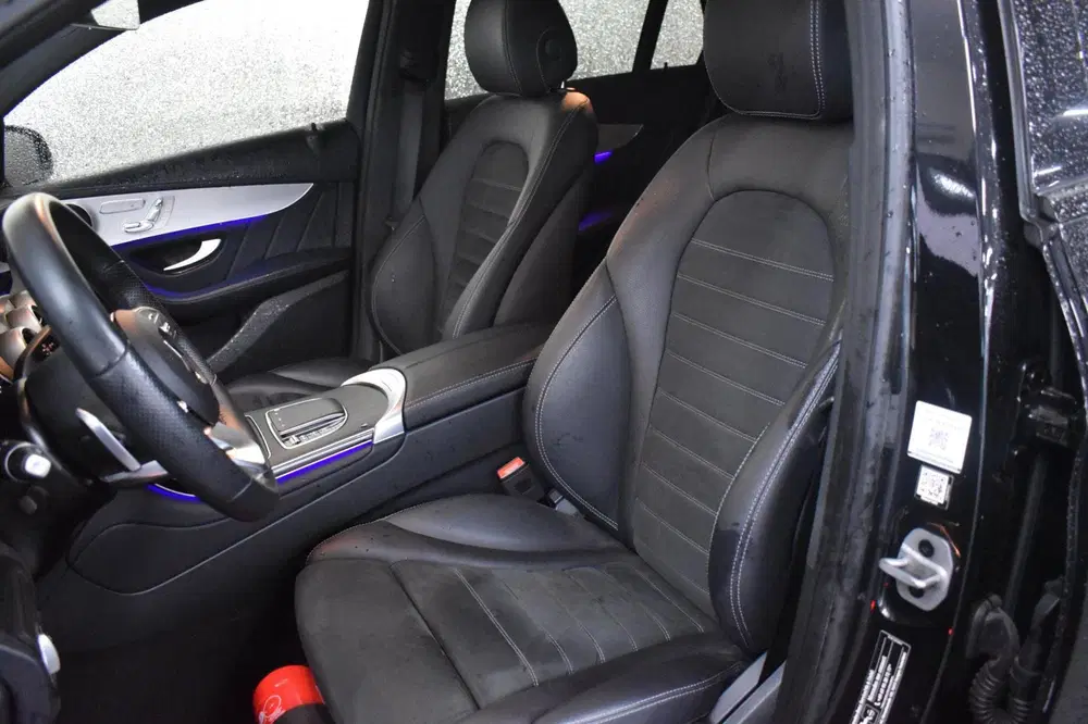 Mercedes-Benz GLC GLC-klasse Coupé 300e 4MATIC AMG 320pk uit 2021, foto 3