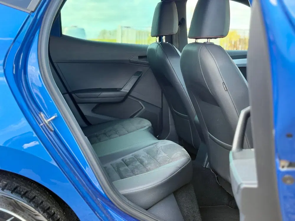 SEAT Ibiza 1.0 EcoTSI FR Business Intense uit 2022, foto 7