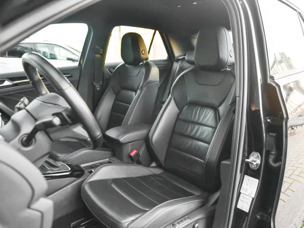 Volkswagen T-Roc 1.5 TSI R-Line Business Leren Bekleding Na uit 2023, foto 3