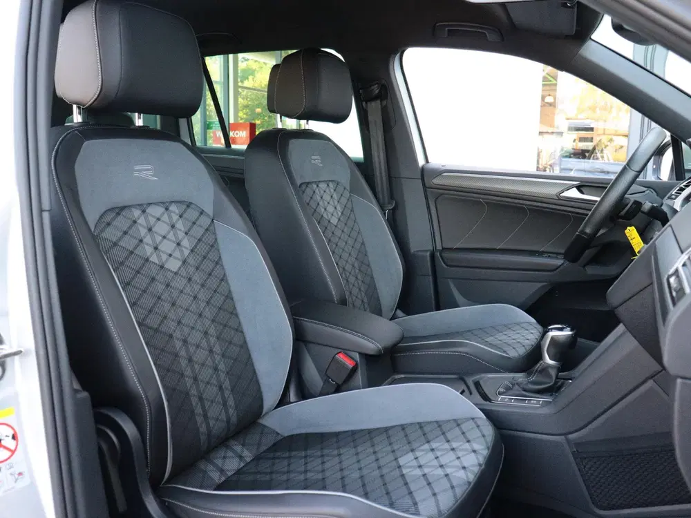 Volkswagen Tiguan 1.5 TSI R-Line Business+ uit 2024, foto 9