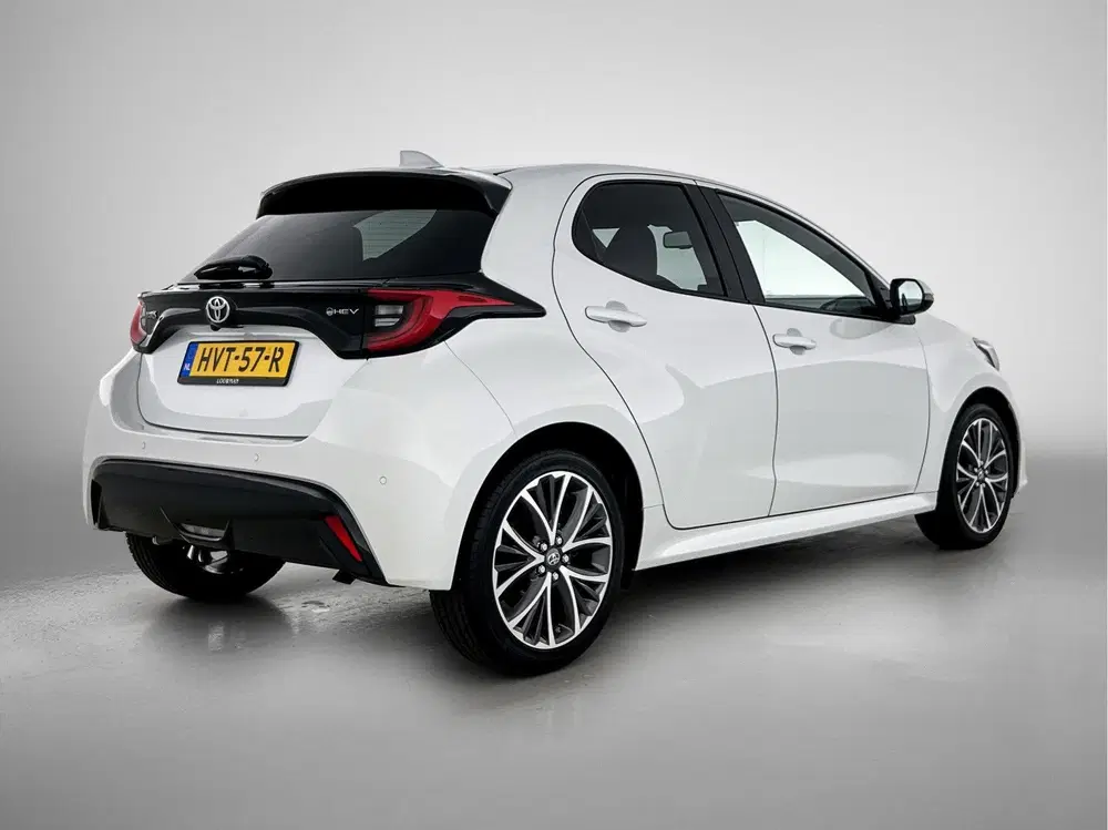 Toyota Yaris Hybrid 130 Executive uit 2025, foto 2