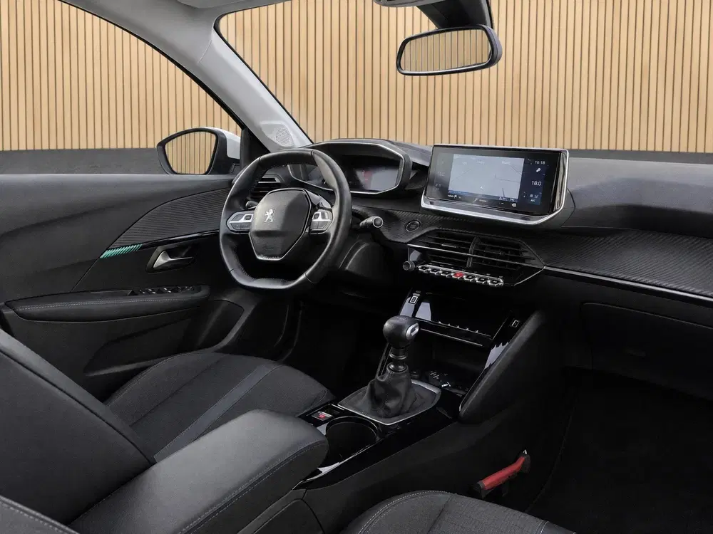 Peugeot 208 1.2 PT Allure Pack uit 2021, foto 3