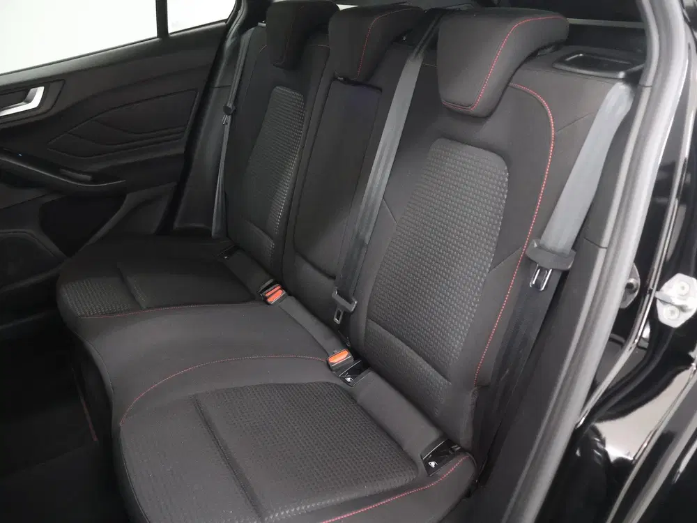 Ford Focus 1.0 EcoBoost Hybrid ST Line Automaat uit 2022, foto 11