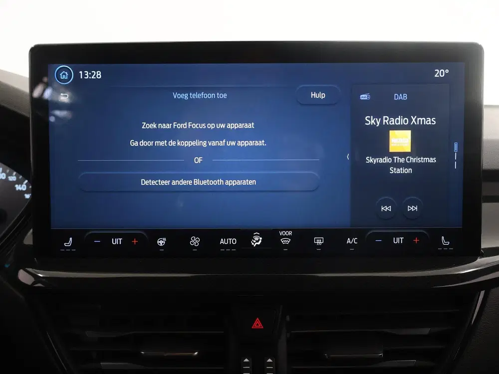 Ford Focus 1.0 EcoBoost Hybrid ST Line Automaat uit 2022, foto 15