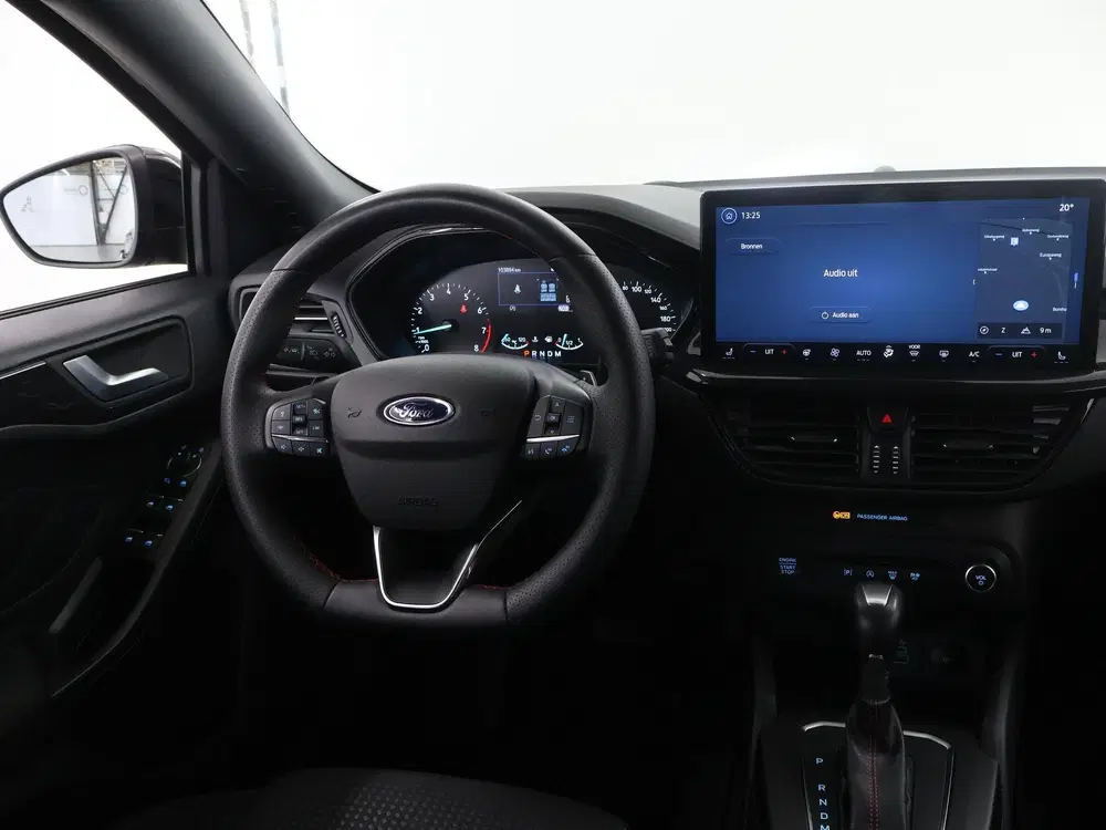 Ford Focus 1.0 EcoBoost Hybrid ST Line Automaat uit 2022, foto 9