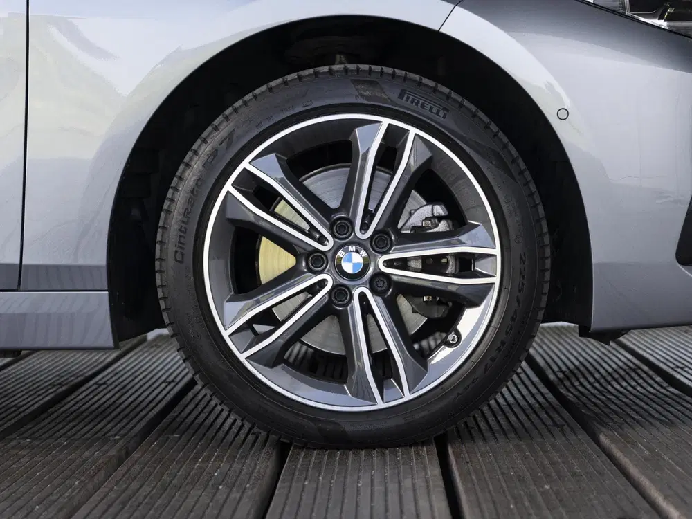 BMW 2-serie Gran Coupé 218i uit 2023, foto 6