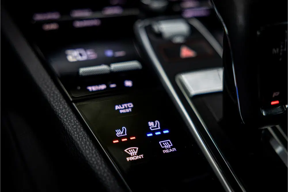 Porsche Cayenne Cayenne Coupé 3.0 E-Hybrid Stoelventilatie uit 2023, foto 12