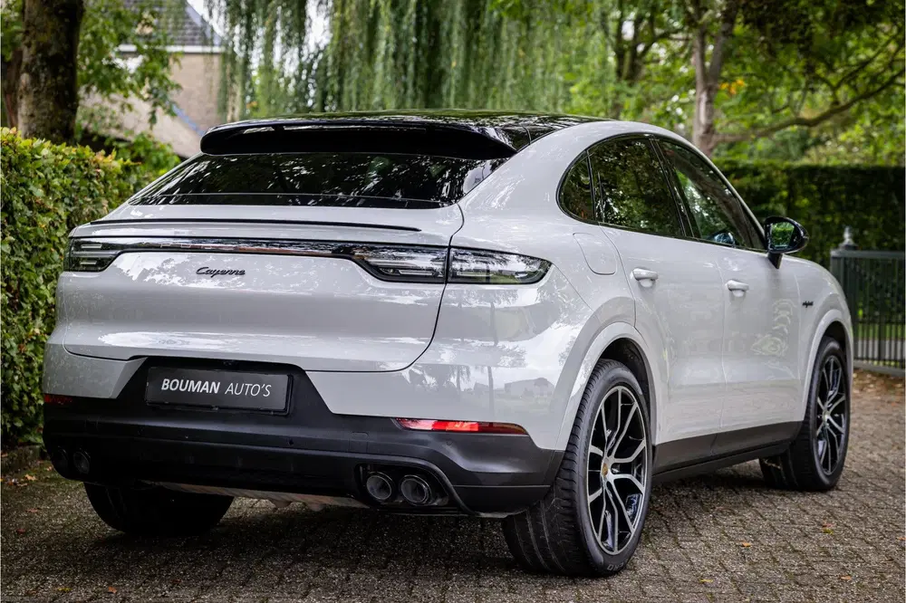 Porsche Cayenne Cayenne Coupé 3.0 E-Hybrid Stoelventilatie uit 2023, foto 4