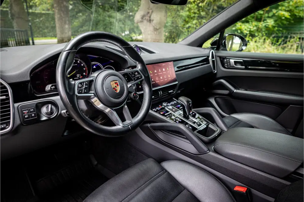 Porsche Cayenne Cayenne Coupé 3.0 E-Hybrid Stoelventilatie uit 2023, foto 5
