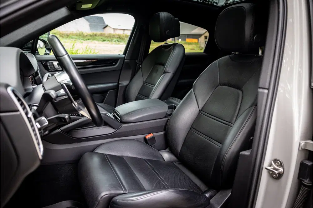 Porsche Cayenne Cayenne Coupé 3.0 E-Hybrid Stoelventilatie uit 2023, foto 6