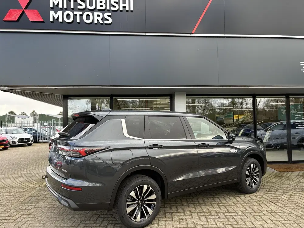 Mitsubishi Outlander 2.4 PHEV Intense Nieuw uit voorraad lev uit 2026, foto 5