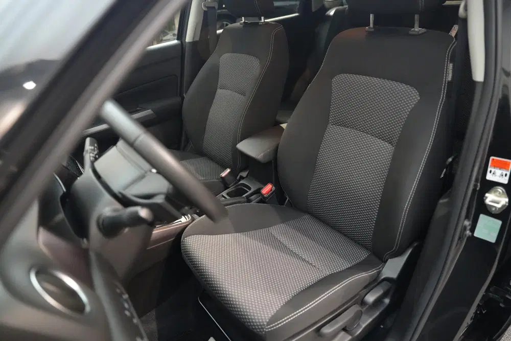 Suzuki Vitara 1.5 Hybrid Style NAVI CAMERA ADAP. uit 2025, foto 8