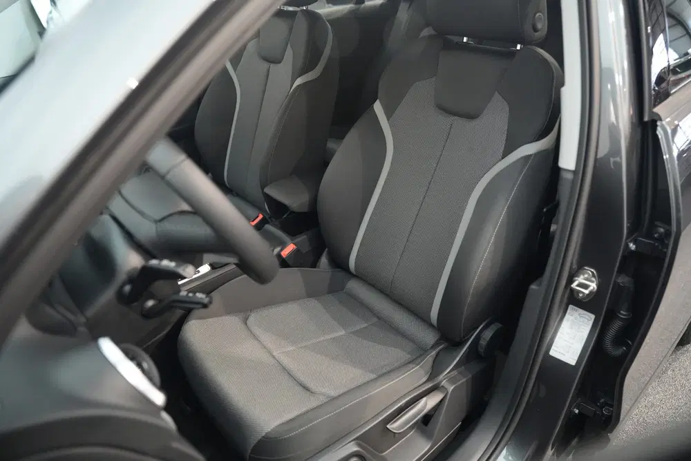 Audi Q2 35 TFSI S Edition VIR.COCKPIT 18" LMV CA uit 2026, foto 6