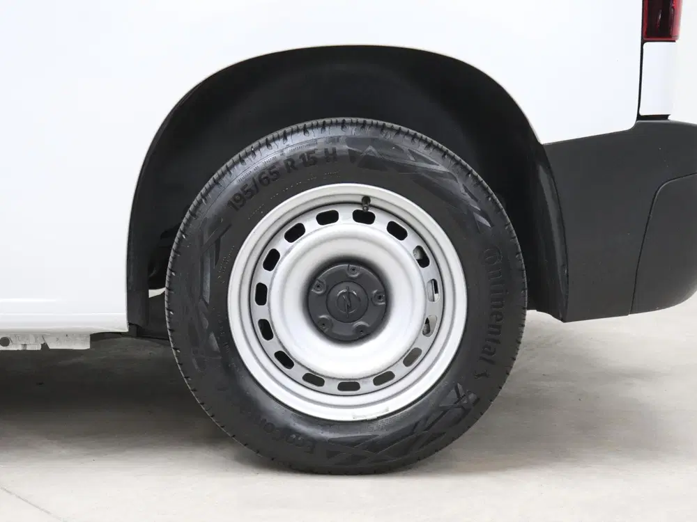 Opel Combo 1.5D L1H1 Edition Airco Navigatie Trekhaak uit 2023, foto 13