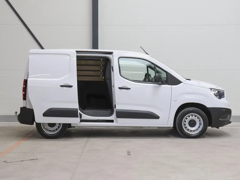 Opel Combo 1.5D L1H1 Edition Airco Navigatie Trekhaak uit 2023, foto 8