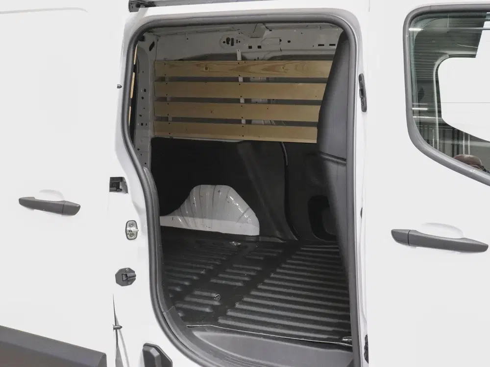 Opel Combo 1.5D L1H1 Edition Airco Navigatie Trekhaak uit 2023, foto 9