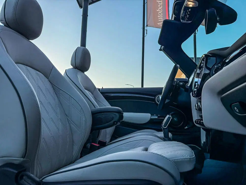 Mini Cabrio 2.0 John Cooper Works JCW Pack F1 aut 231p uit 2023, foto 12