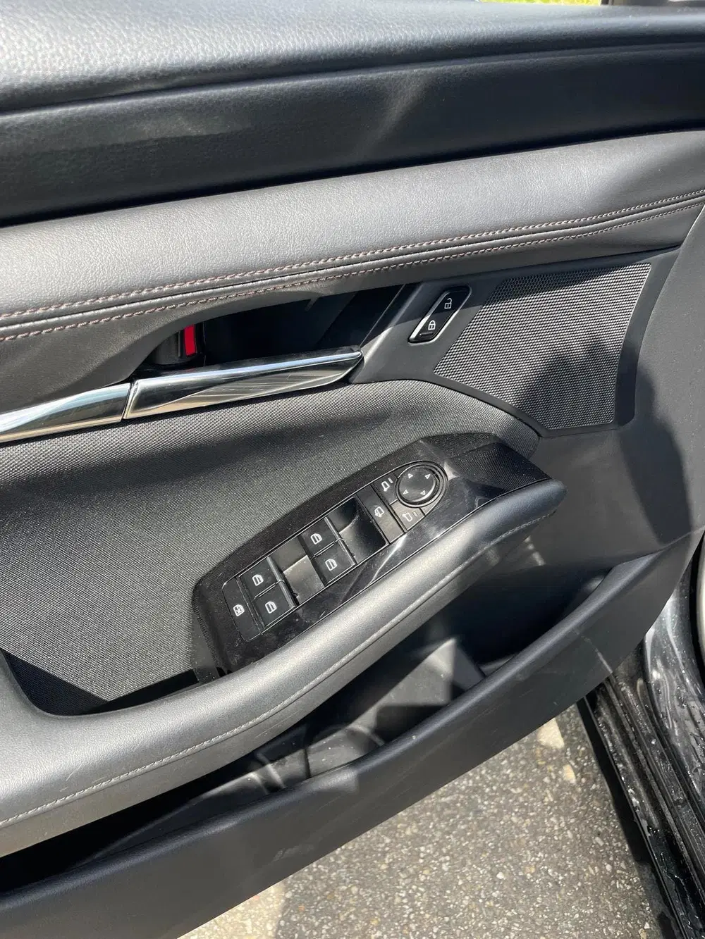 Mazda 3 2.0 e-SkyActiv-G M HYBRIDE SPORT HUD LED uit 2022, foto 8