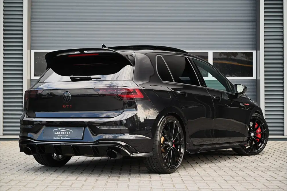 Volkswagen Golf 2.0 TSI GTI CLUBSPORT 300 PK uit 2021, foto 2