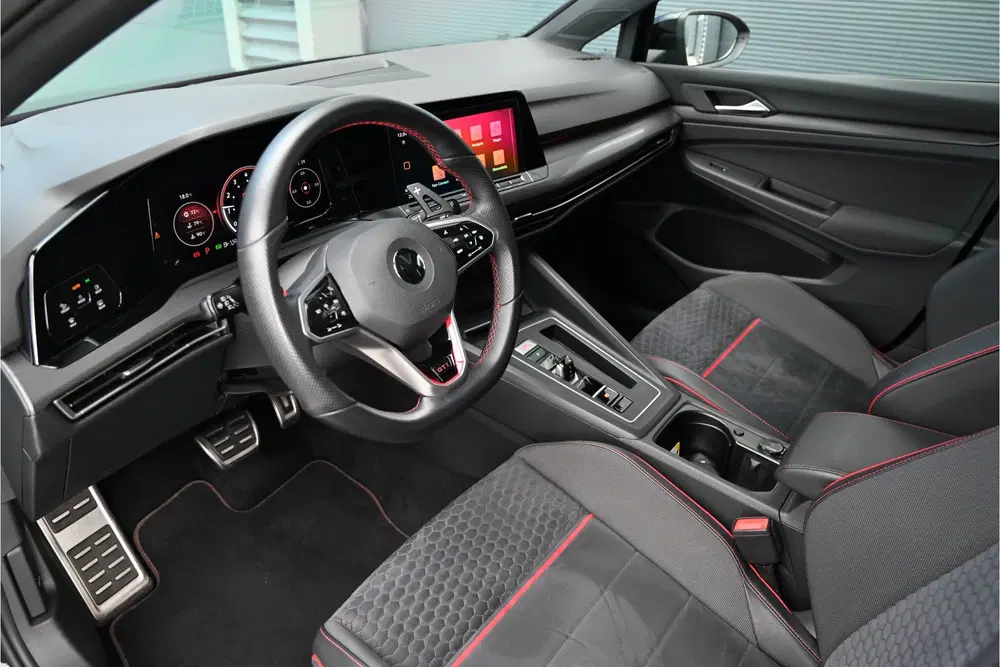 Volkswagen Golf 2.0 TSI GTI CLUBSPORT 300 PK uit 2021, foto 9