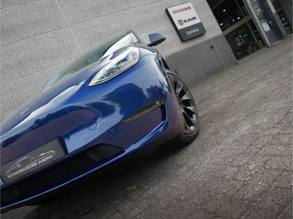 Tesla Model Y Long Range AWD 75 kWh uit 2024, foto 13