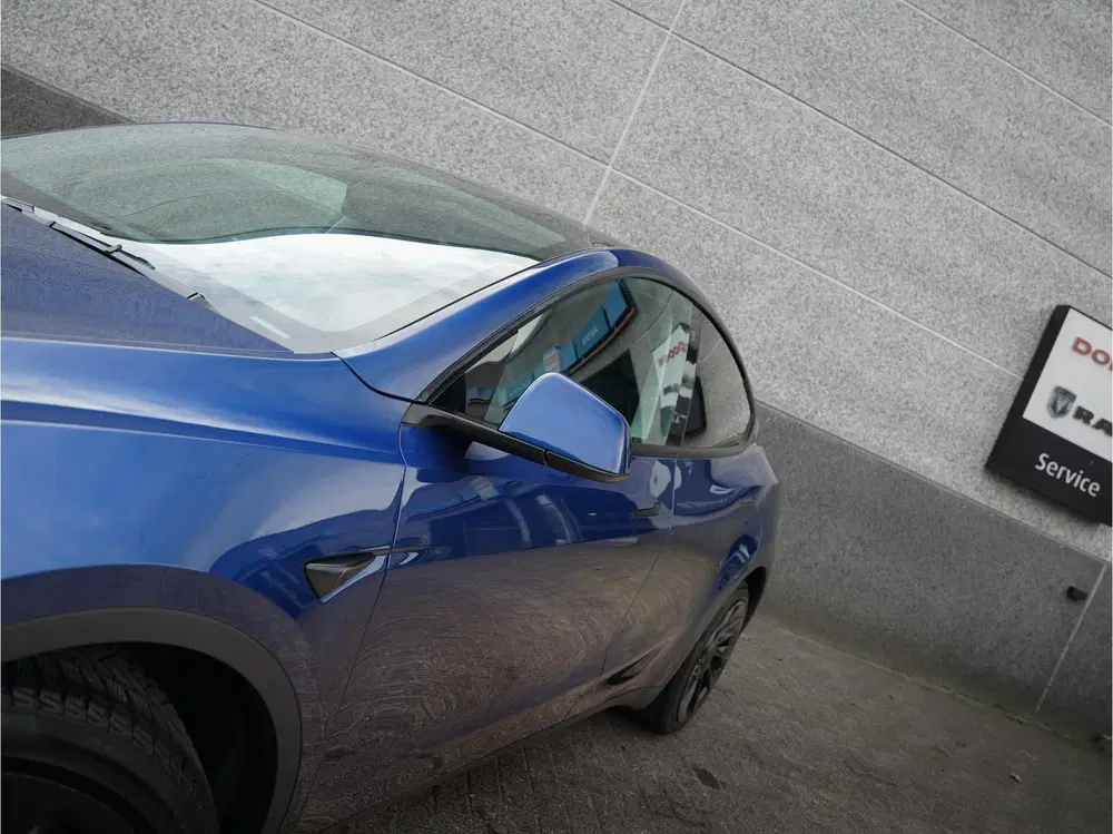 Tesla Model Y Long Range AWD 75 kWh uit 2024, foto 15