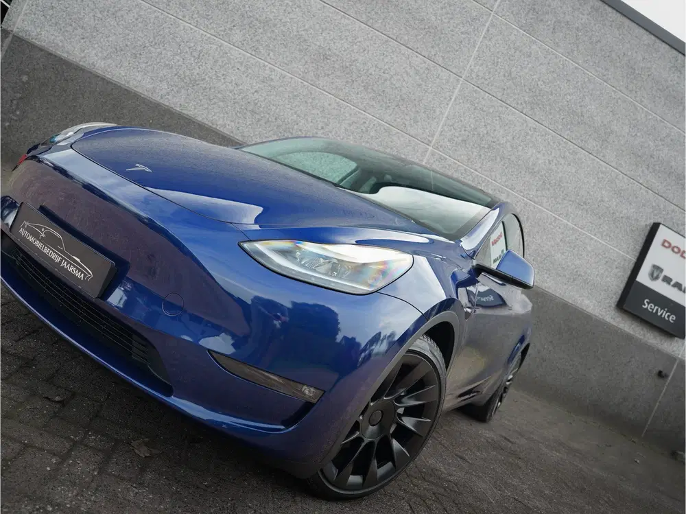Tesla Model Y Long Range AWD 75 kWh uit 2024, foto 9