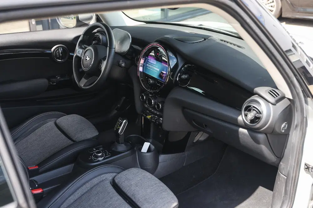 Mini Electric Classic uit 2022, foto 9