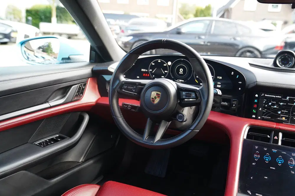 Porsche Taycan 4S 93 kWh uit 2021, foto 10