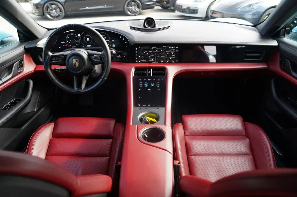Porsche Taycan 4S 93 kWh uit 2021, foto 3