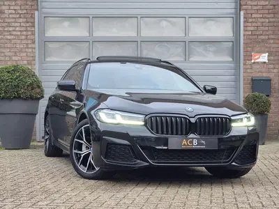 BMW 5-serie 5 Serie 530 e M-Sport Hybride Schuifdak uit 2022