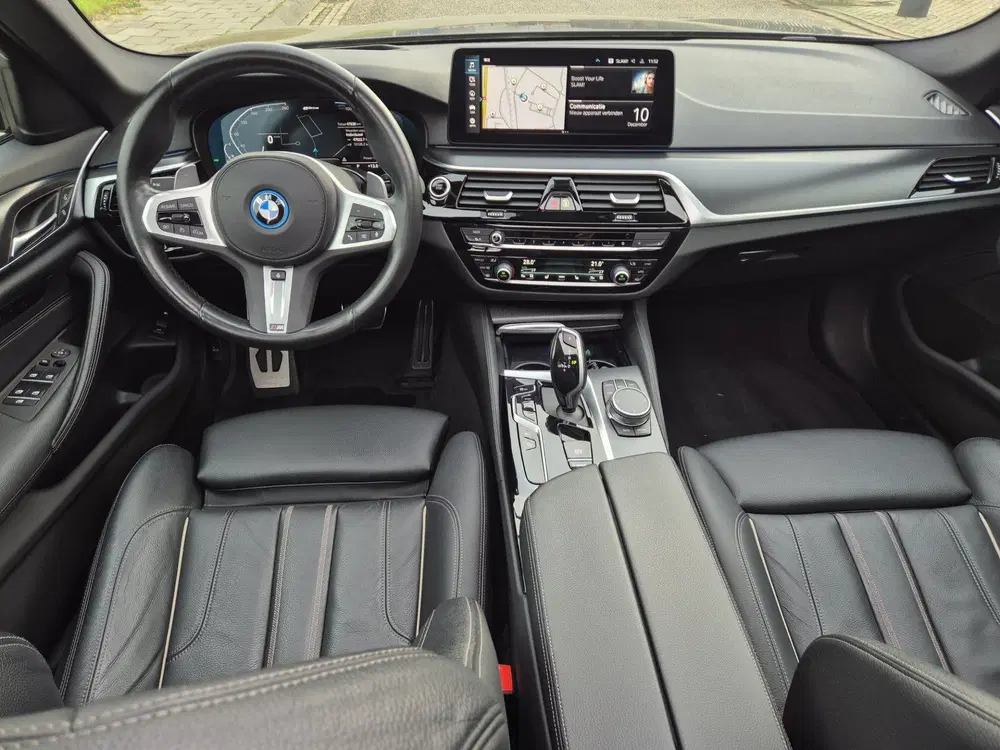 BMW 5-serie 5 Serie 530 e M-Sport Hybride Schuifdak uit 2022, foto 4