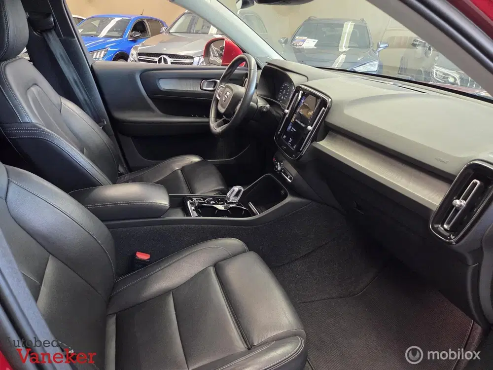 Volvo XC40 1.5 T4 Recharge Inscription Expression Fus uit 2021, foto 11