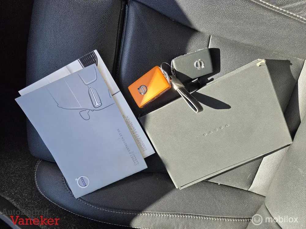 Volvo XC40 1.5 T4 Recharge Inscription Expression Fus uit 2021, foto 14
