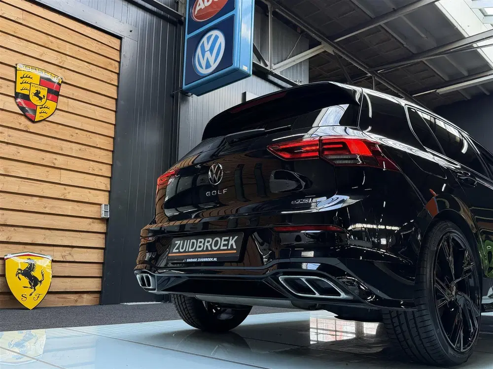 Volkswagen Golf 1.5 e TSI R-Line uit 2020, foto 10