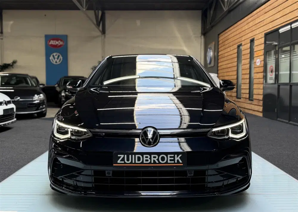 Volkswagen Golf 1.5 e TSI R-Line uit 2020, foto 2