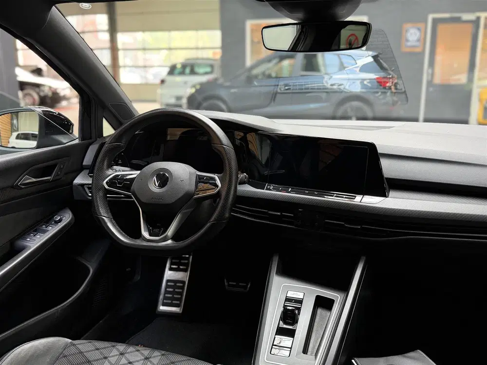 Volkswagen Golf 1.5 e TSI R-Line uit 2020, foto 9