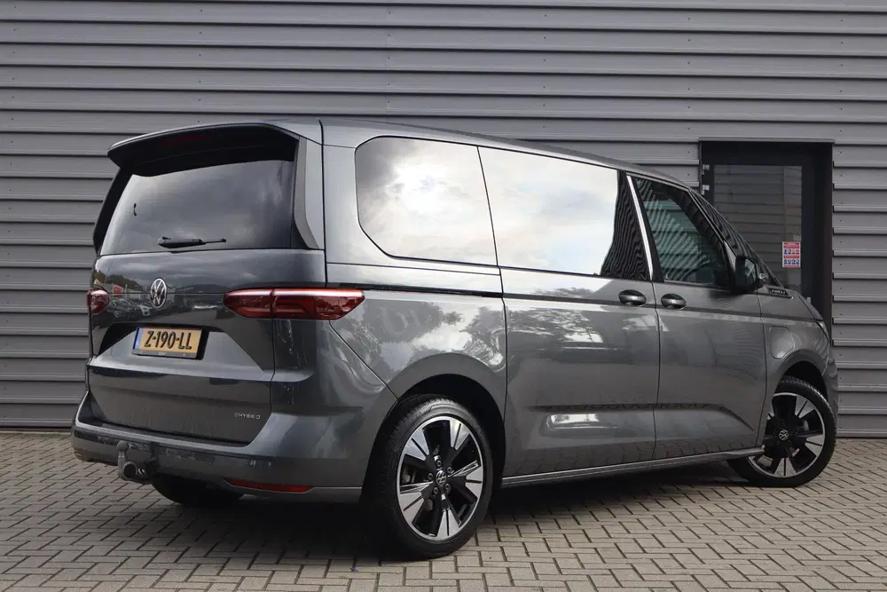 Volkswagen Multivan 1.4 TSI eHybrid 218pk L1H1 uit 2024, foto 2
