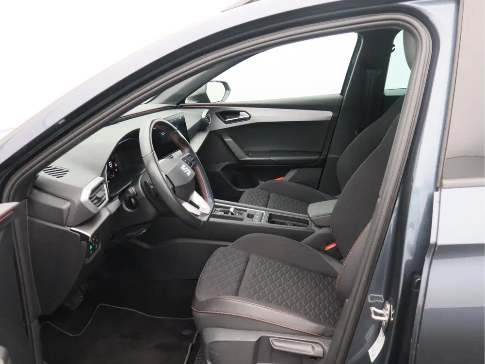 SEAT Leon 1.5 eTSI FR Business Intense uit 2023, foto 7