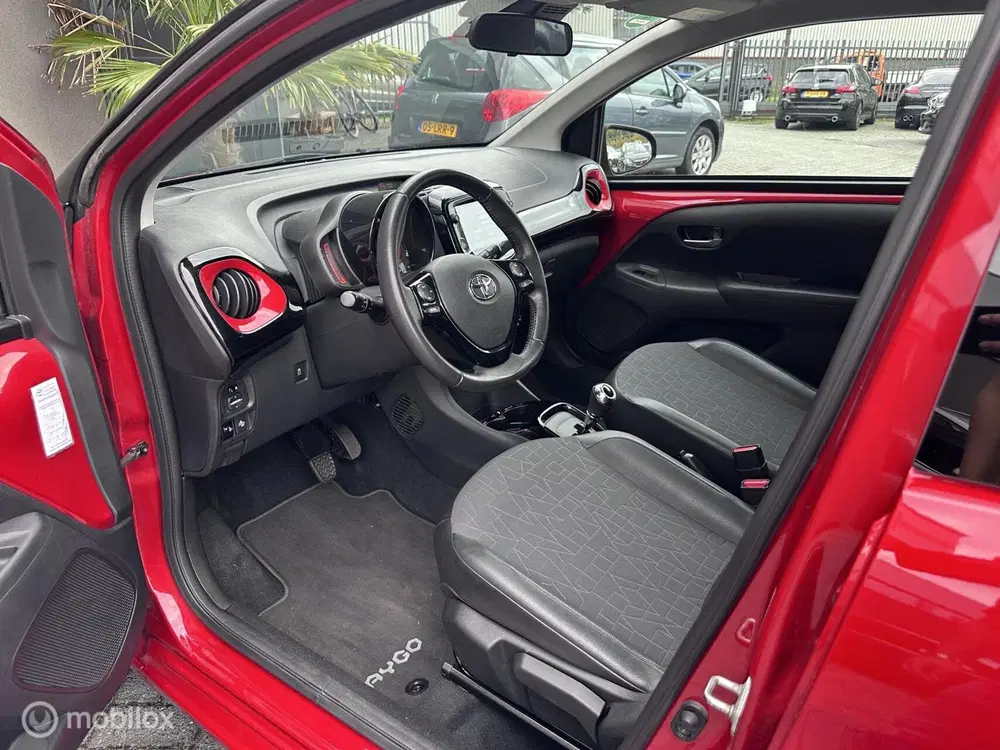 Toyota Aygo X-clusiv uit 2020, foto 10