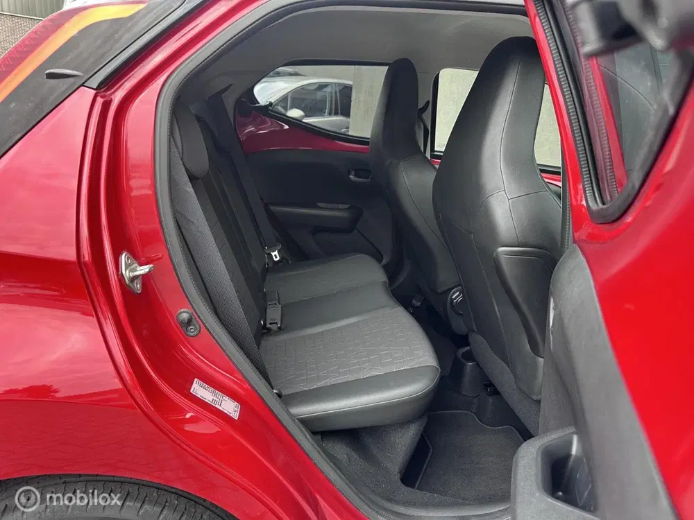 Toyota Aygo X-clusiv uit 2020, foto 14
