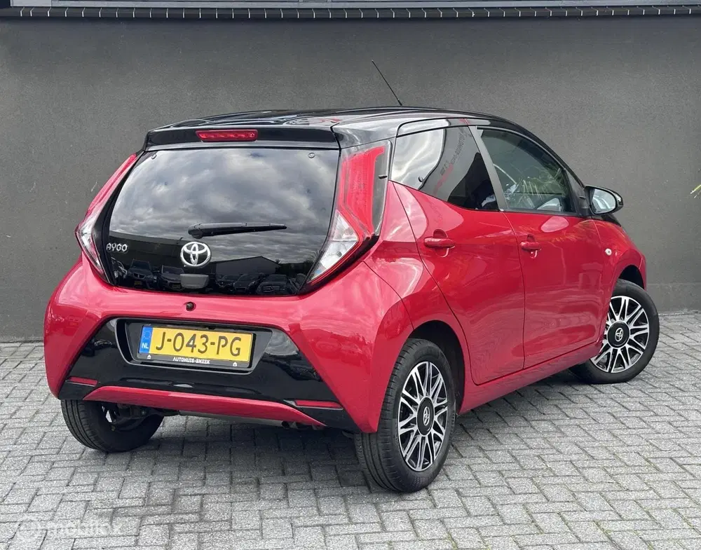 Toyota Aygo X-clusiv uit 2020, foto 8