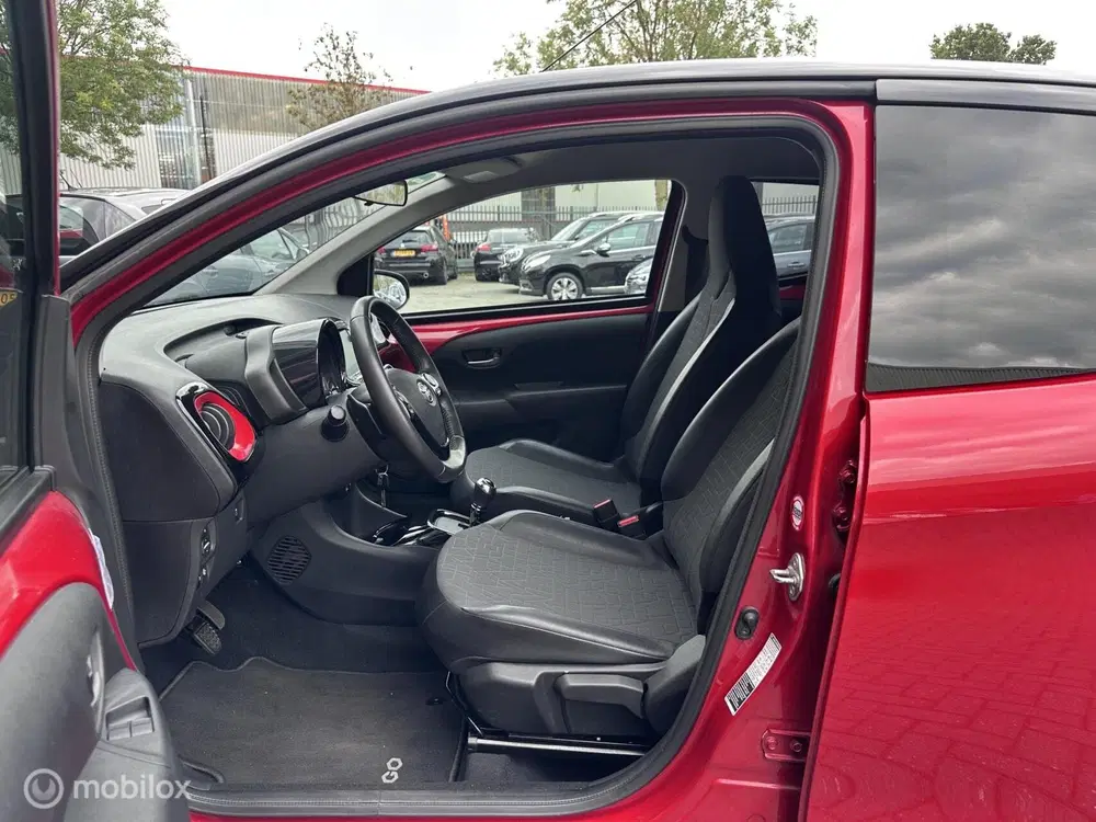 Toyota Aygo X-clusiv uit 2020, foto 9